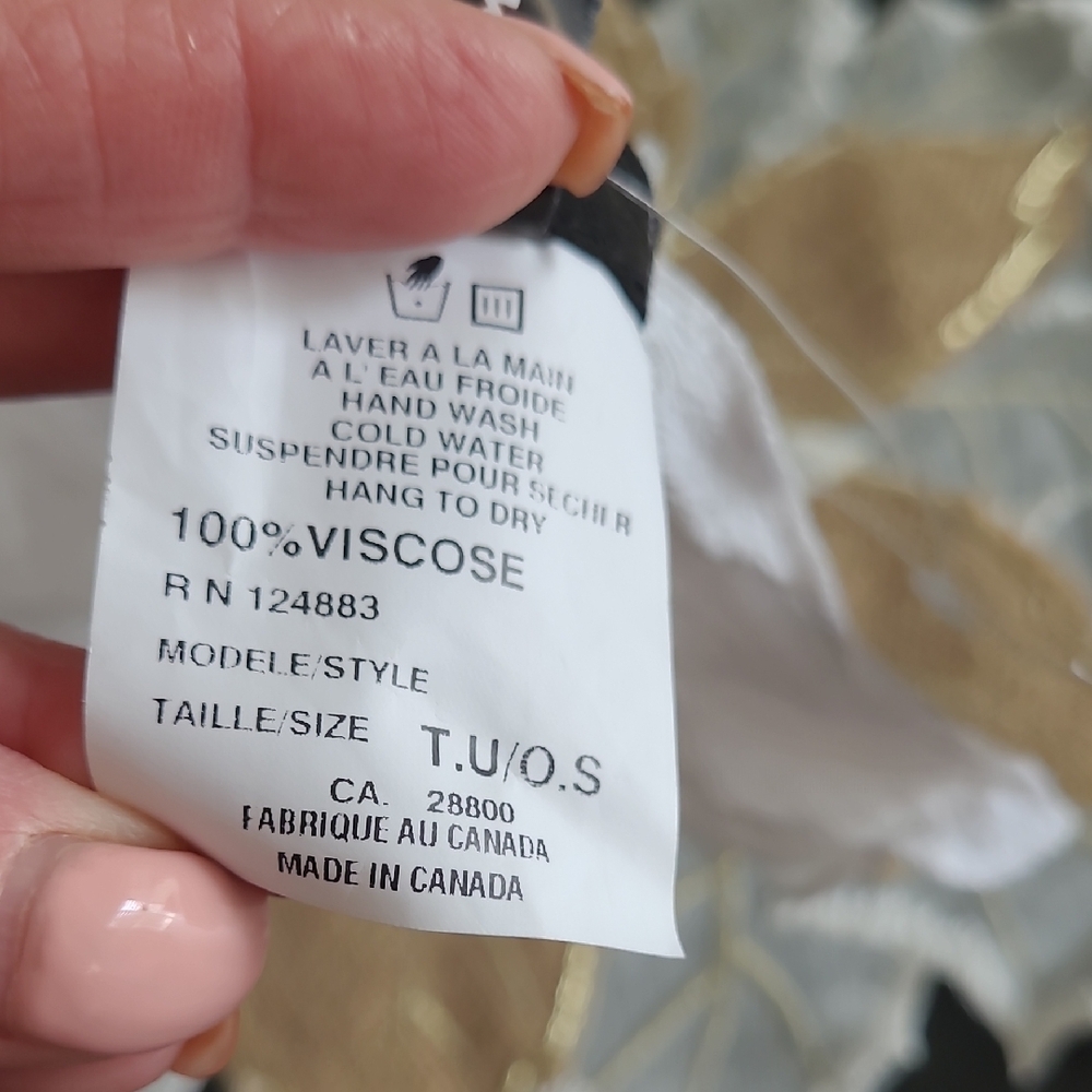 NWT RUDSAK White Scarf - Picture 4 of 6